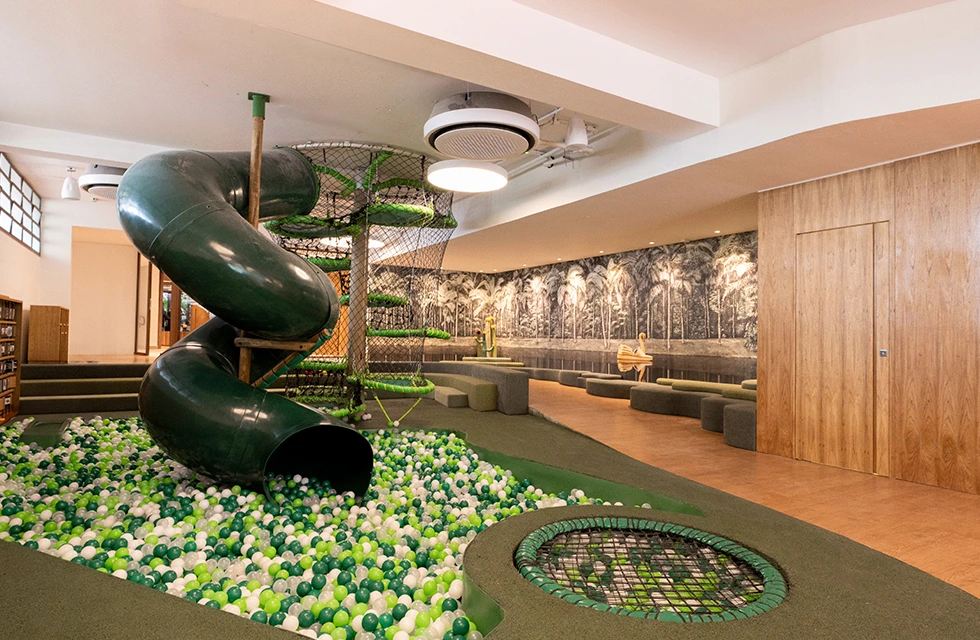 brinquedoteca do clara arte, ambiente fechado e seguro para crianças se divertirem no espaço